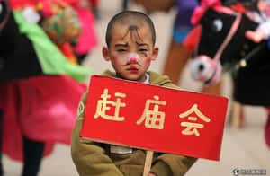 剃光頭迎新春   中國的龍抬頭日