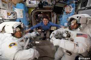 NASA首例全女性太空任務延後 女性組員：這是我的決定