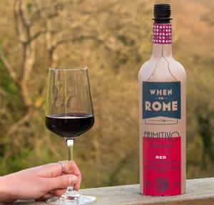 紙也能裝酒？試試英國推出的環保紙瓶葡萄酒吧