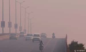 室外宛如「毒氣室」  印度霾害吞噬首都