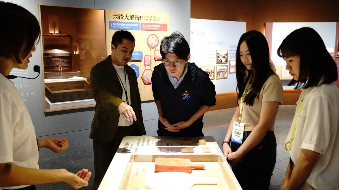 舊振南聯手高市青年局實習計畫連結產學共育 一窺百年漢餅擄獲BLACKPINK味蕾基地