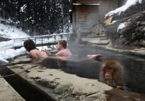 不想被異性的色色眼光看待 日本混浴文化式微