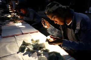 玉石夢、罌粟田採大煙、馬幫變身摩托車車隊──穿梭中緬泰的邊境故事