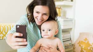 愛在網上「曬小孩」  專家告訴你有風險