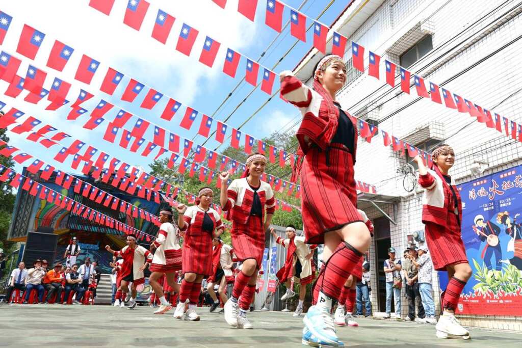 清境火把節邁入第19年　哈尼族祈福長街宴熱鬧登場 宣告年度盛典啟動