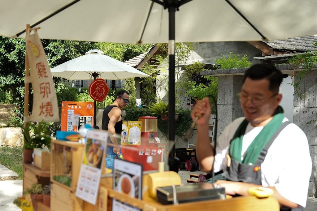 復古歌廳秀×蚤市挖寶 國慶連假玩台中眷村文物館