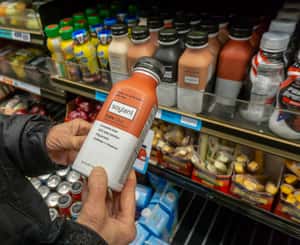 有了它就不用吃飯 洛杉磯小七開賣Soylent代餐飲料