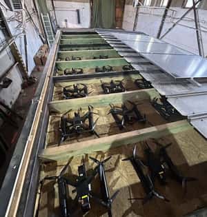 無人機＋AI打開新型態戰爭　烏克蘭「蜘蛛網行動」成功摧毀41架俄羅斯軍機