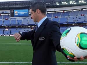 日本對西班牙那球出界沒，科技說了算？ AI、VAR、門線技術，足球場上的三位老大哥監控中