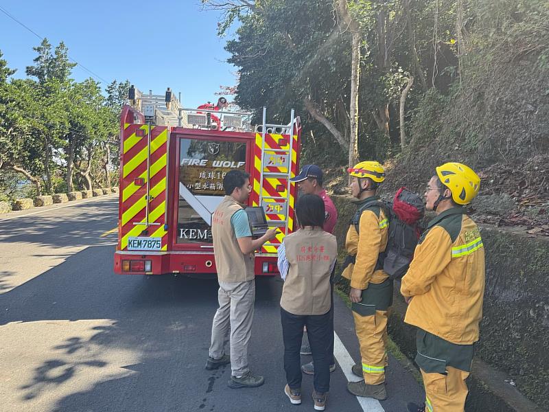 林業保育署屏東分署與屏東縣政府消防局 聯手強化小琉球防火戰力