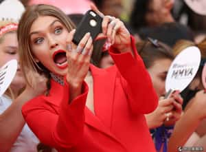 拍一下而已，沒有危險？「自拍死」人數大調查