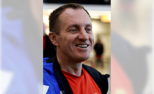 與團員鬧翻後脫隊  挑戰冬天獨登K2的登山者返回基地營