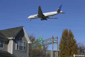 受不了飛機噪音  你需要這顆投訴鈕