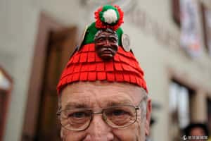 人人爭相當笨蛋！  德國版的黑森林嘉年華