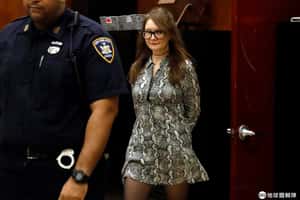  「我不覺得抱歉」德國假名媛行騙紐約遭判刑  我們為什麼喜歡這類故事？