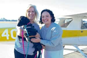 「為了讓牠們幸福地活下去」志工組織開飛機護送浪浪「回家」