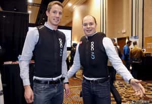 百歲衣和香味鬧鐘 美國CES展十大趣味產品