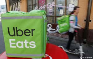 自己的工作自己救，日本UberEats送貨員成立工會