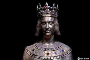 【珠光寶氣的地球 24小時】05/03 猜猜這是誰？