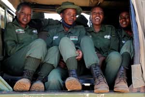 肯亞「母獅隊」參上！全女性動物巡守員冒險救動物