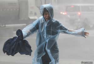 不平靜的周末  東亞迎來今年最強颱風「山竹」