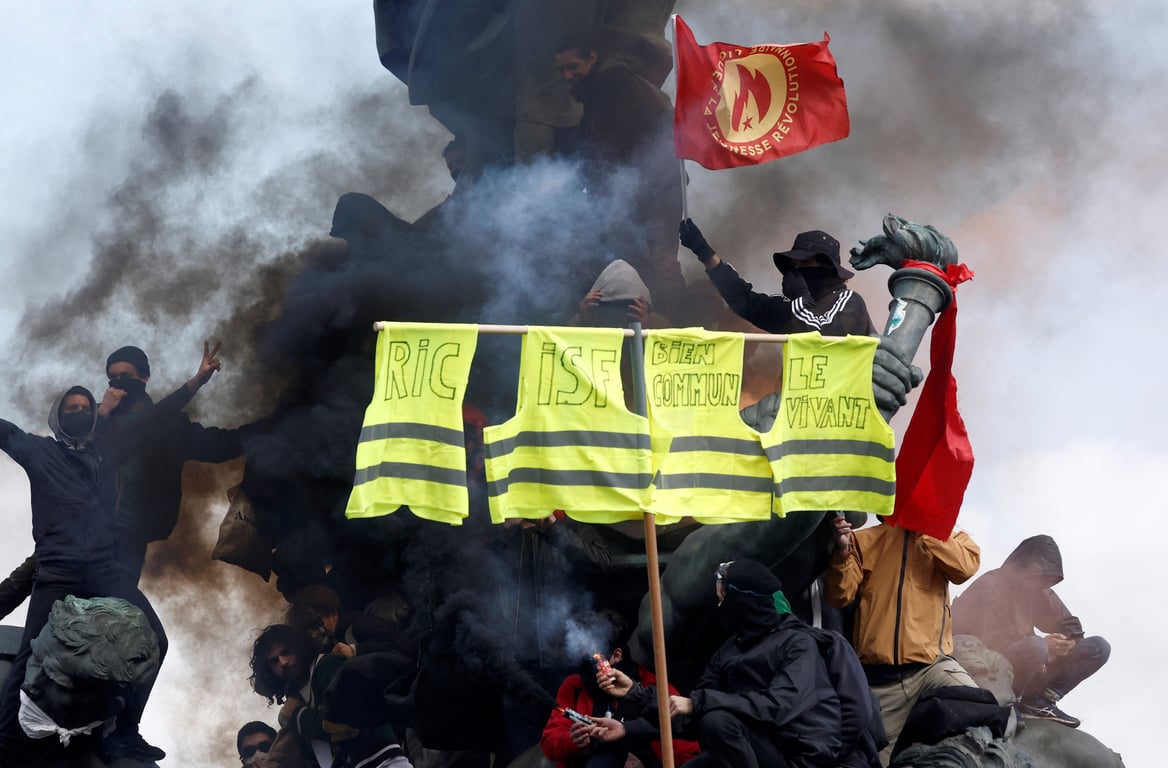 巴黎街頭烽火再起！勞動節百萬法國人上街爭勞權
