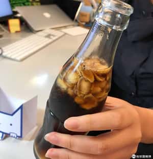 美國南方特色小吃：花生泡可樂