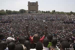 軍方接管引爆血腥衝突  布國重組臨時政府