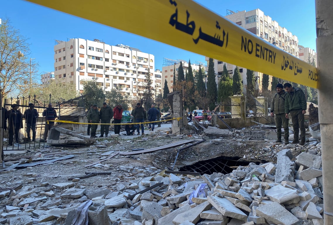 地震後不到兩個禮拜，以色列飛彈擊中敘利亞首都住宅區