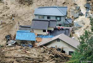豪雨狂下  日本廣島傳土石災情釀32死