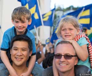 「家，是用愛打造的」同志養育的孩子告訴你什麼叫愛