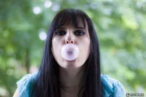 新加坡不准吃口香糖的秘密