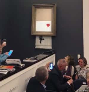 「我們被班克斯了」成交才喊完作品突然自我毀滅