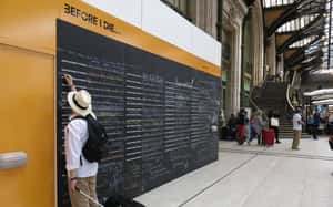 死前想做什麼？法國車站藝術惹議