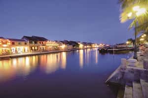 魔幻燈影萬種風情 漫遊越南古城會安