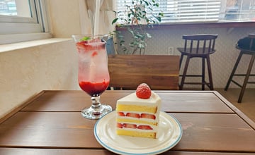 釜山田浦咖啡廳｜Once A Scenery 원스어시너리：草莓季限定甜點推薦，主打季節水果蛋糕的溫馨咖啡廳