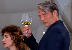 演員如何在大銀幕上表演「喝醉」？