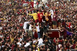 求姻緣學業都靈驗   菲律賓年度黑耶穌基督大遊行