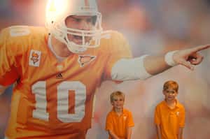 小學生自製大學T恤被嘲笑  美國田納西大學：我出