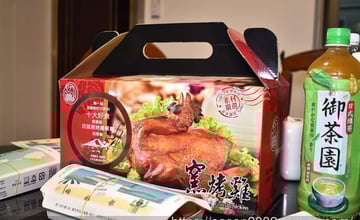 宜蘭民宿美食 | 宜蘭百匯窯烤雞餐廳 二連霸榮獲十大好食餐廳 民宿包棟聚餐外帶推薦