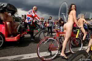 這些照片好奇妙 2016路透社怪誕照片大選