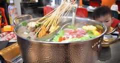 台中好吃串串鍋推薦 | 大吉籤plus+麻辣串串鍋專門店 每週三晚上八點放party音樂，超嗨~!!! 生啤酒買一送一（可寄杯）