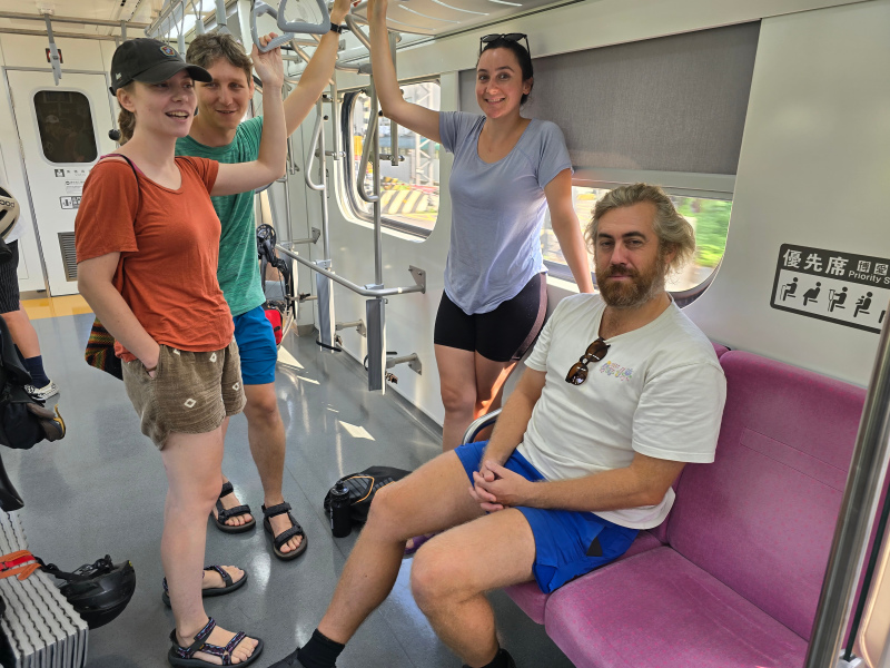 博愛座引爆世代矛盾？  台灣多數還是會讓位　隱形需求呼喚社會溫柔理解