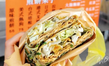 [台南永康]食刻 煎餅果子 大腸排骨麵線 。熱騰騰現做廣東口味煎餅果子 #鹽行美食 #南應大