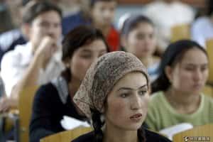 新疆學生被禁齋戒   學生：想正常生活就得聽話