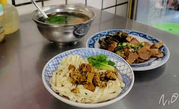 [嘉義朴子]內厝外省麵老店。麻醬麵/珍珠餛飩湯/滷菜。熱門朴子在地小吃!