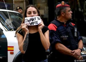 阻止獨立公投  西班牙警察突襲加泰隆尼亞12處政府機關