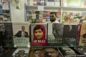 遭疑反社會 馬拉拉自傳成校園禁書