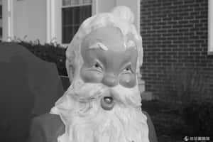 這些聖誕老人讓你看了只有背脊發涼