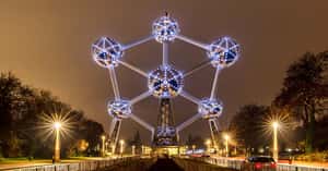 「生成式AI超耗電」比爾蓋茲的新世代核電廠正式動土，能解決AI用電過量問題嗎？